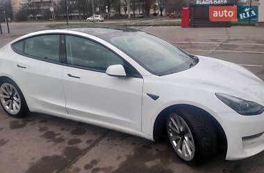 Седан Tesla Model 3 2021 в Києві