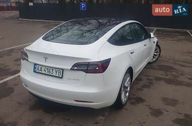 Седан Tesla Model 3 2021 в Києві