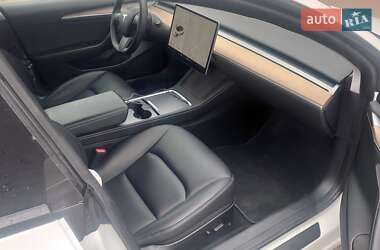 Седан Tesla Model 3 2021 в Києві