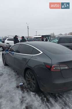 Седан Tesla Model 3 2018 в 