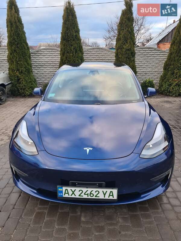 Tesla Model 3 2021