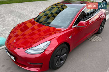 Седан Tesla Model 3 2018 в 