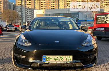 Седан Tesla Model 3 2022 в Одессе