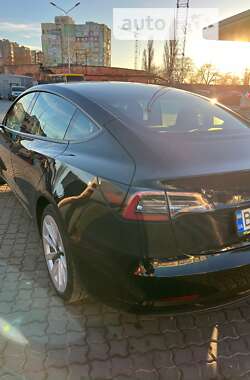 Седан Tesla Model 3 2022 в Одессе