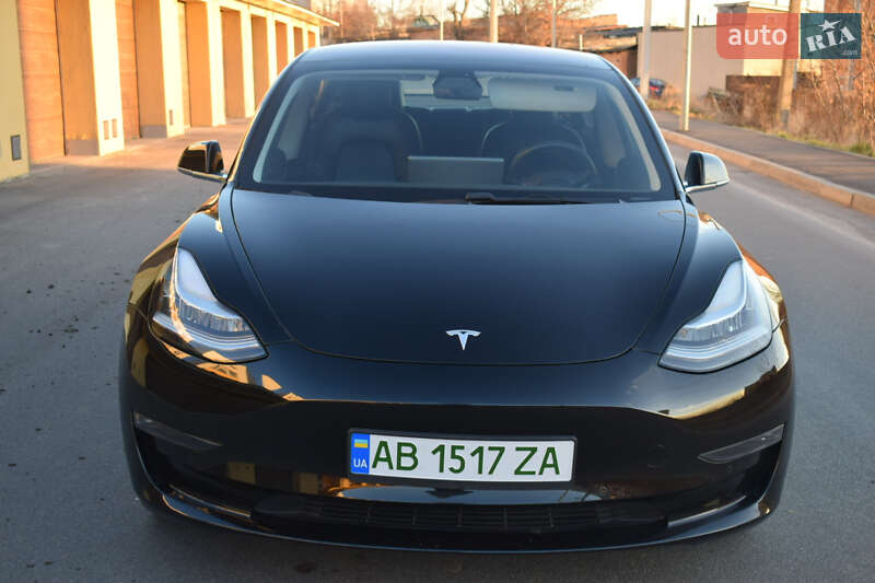 Седан Tesla Model 3 2017 в Вінниці