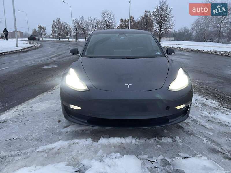 Седан Tesla Model 3 2018 в Харькове