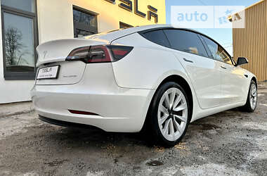 Седан Tesla Model 3 2021 в Виннице