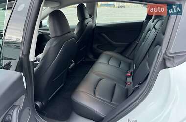 Седан Tesla Model 3 2023 в Одесі