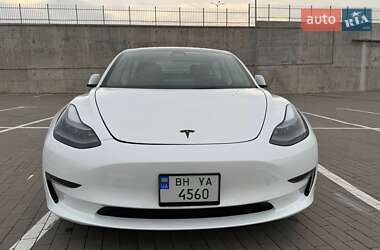 Седан Tesla Model 3 2023 в Одесі