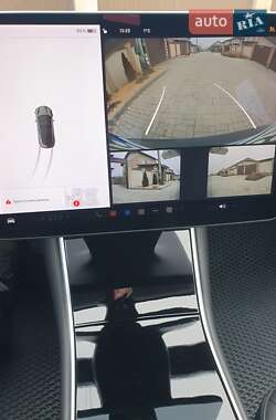 Седан Tesla Model 3 2018 в 
