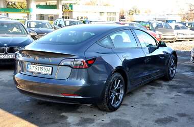Седан Tesla Model 3 2023 в Львові
