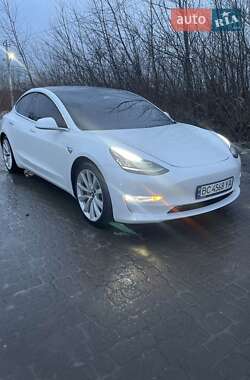 Седан Tesla Model 3 2020 в Львові