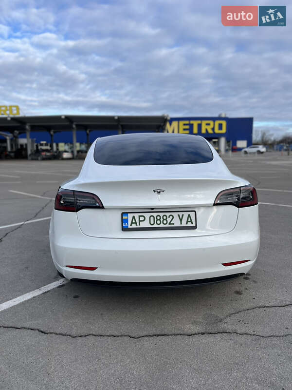 Седан Tesla Model 3 2021 в Запорожье