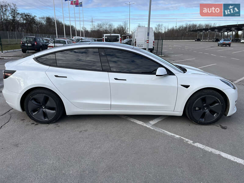 Седан Tesla Model 3 2021 в Запорожье