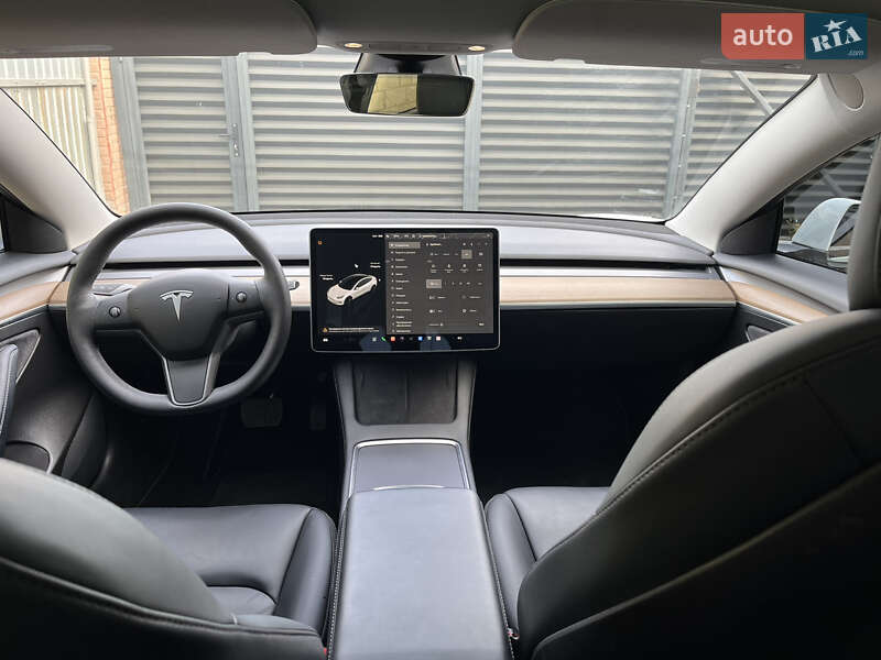 Седан Tesla Model 3 2021 в Запорожье