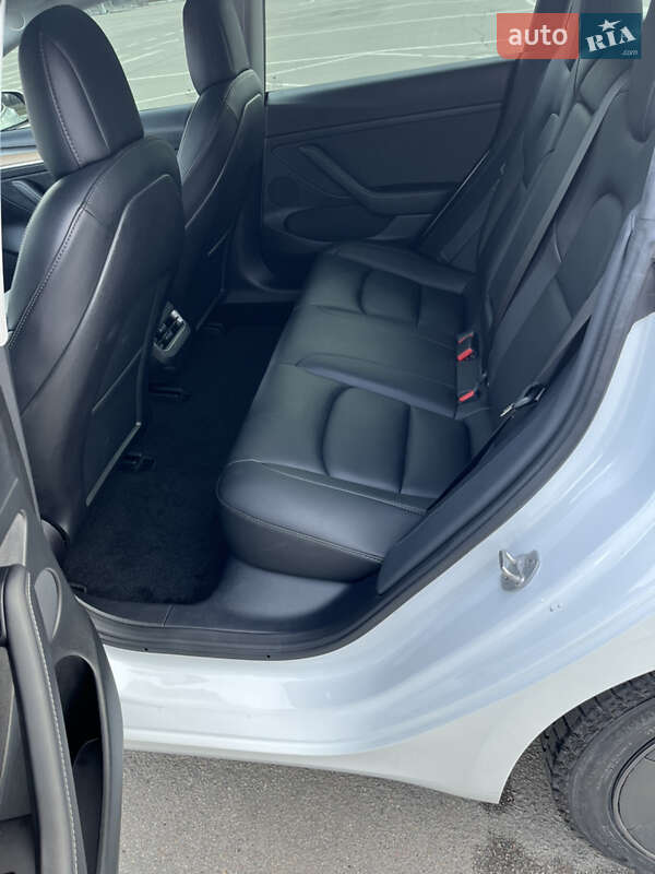 Седан Tesla Model 3 2021 в Запорожье