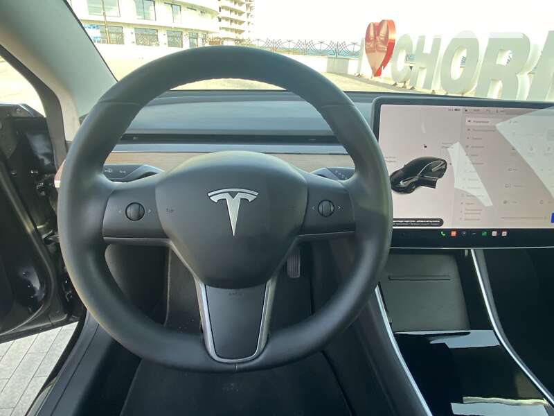 Седан Tesla Model 3 2019 в Одесі фото 37 Седан Tesla Model 3 2019 в Одесі