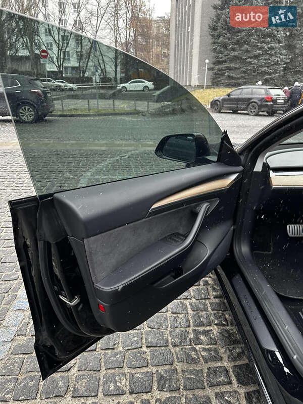 Седан Tesla Model 3 2021 в Днепре