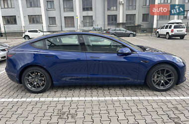 Седан Tesla Model 3 2021 в Ивано-Франковске