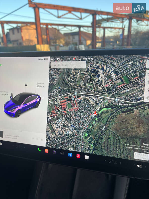 Седан Tesla Model 3 2021 в Луцке
