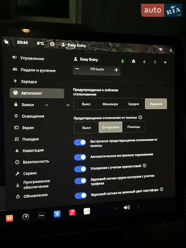 Седан Tesla Model 3 2021 в Луцке