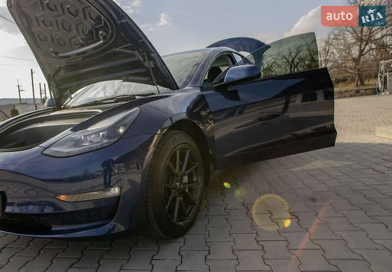 Седан Tesla Model 3 2022 в Виннице фото 28 Седан Tesla Model 3 2022 в Виннице