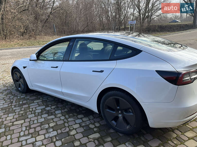 Седан Tesla Model 3 2022 в Запорожье