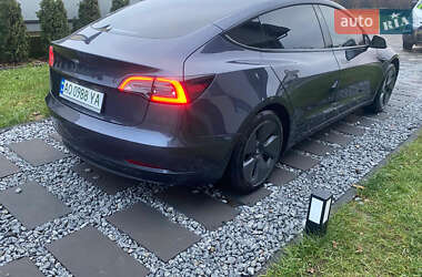 Седан Tesla Model 3 2021 в Ужгороде