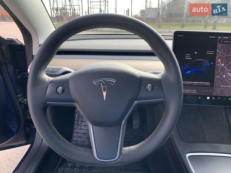 Седан Tesla Model 3 2022 в Кропивницькому