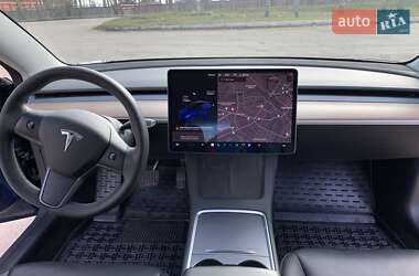 Седан Tesla Model 3 2022 в Кропивницькому