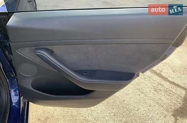 Седан Tesla Model 3 2022 в Кропивницькому
