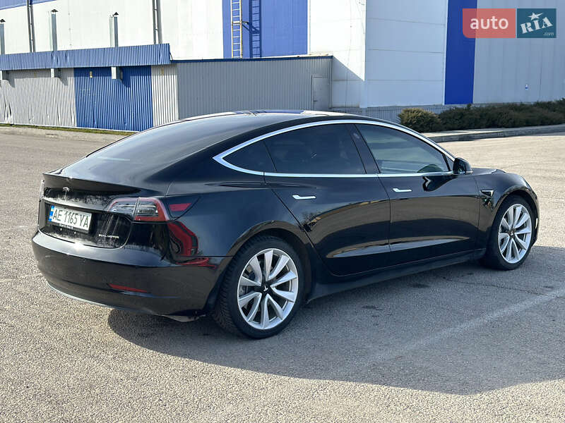 Седан Tesla Model 3 2018 в Днепре