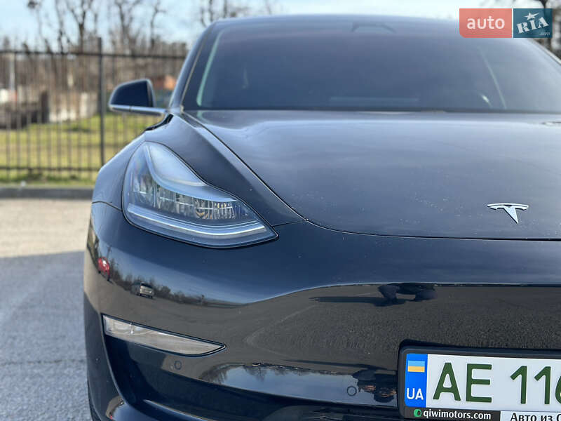 Седан Tesla Model 3 2018 в Днепре