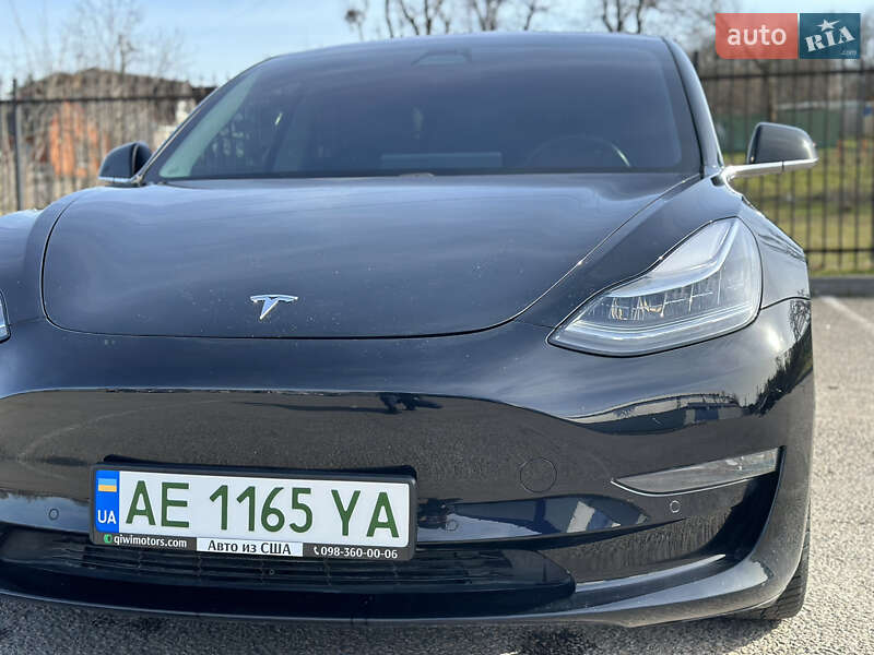 Седан Tesla Model 3 2018 в Днепре