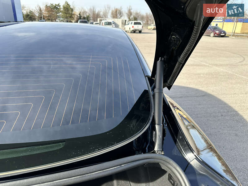 Седан Tesla Model 3 2018 в Днепре