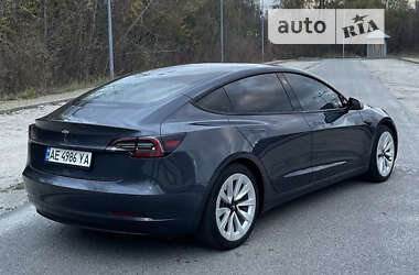 Седан Tesla Model 3 2021 в Черкасах