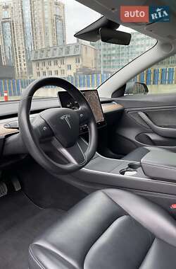 Седан Tesla Model 3 2018 в Киеве