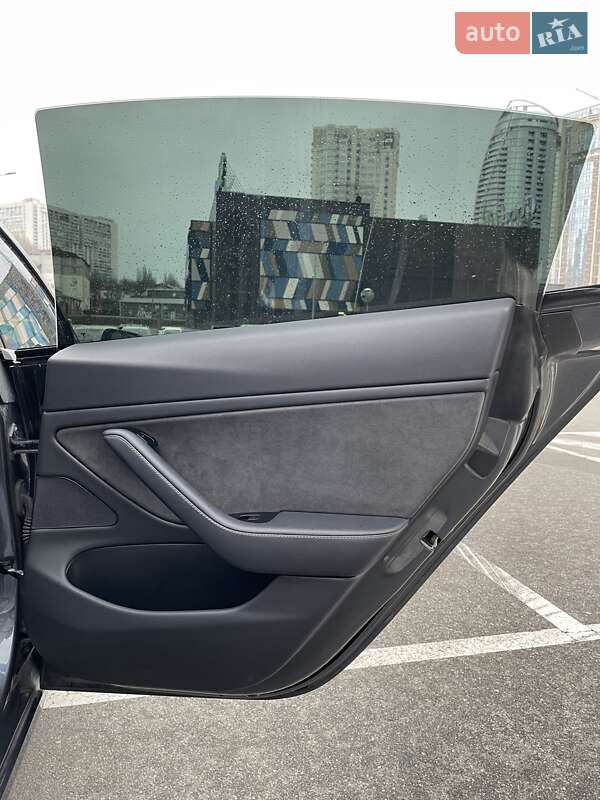 Седан Tesla Model 3 2018 в Києві фото 15 Седан Tesla Model 3 2018 в Києві