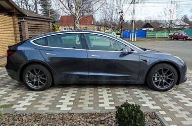 Седан Tesla Model 3 2019 в Киеве