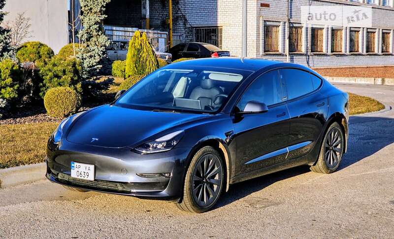 Седан Tesla Model 3 2022 в Дніпрі