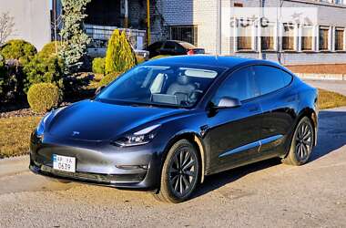 Седан Tesla Model 3 2022 в Дніпрі