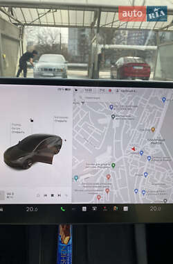 Седан Tesla Model 3 2021 в Дніпрі