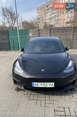 Седан Tesla Model 3 2021 в Дніпрі