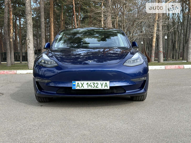 Седан Tesla Model 3 2021 в Харькове