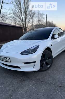 Седан Tesla Model 3 2022 в Павлограді