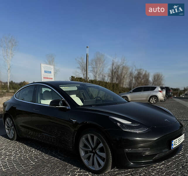 Седан Tesla Model 3 2019 в Дніпрі