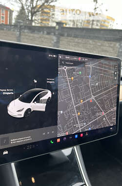 Седан Tesla Model 3 2020 в Рівному