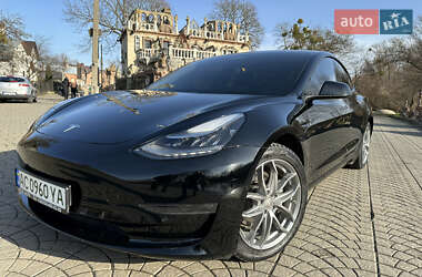 Седан Tesla Model 3 2019 в 