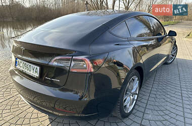 Седан Tesla Model 3 2019 в Луцке