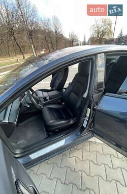 Седан Tesla Model 3 2018 в Виннице